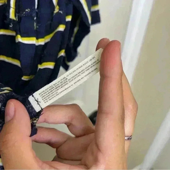 FREE PEOPLE INTIMATELY SLEEPING IN OVERSIZED STRIPED BUTTON DOWN SHIRT SZ XS - Picture 3 of 8